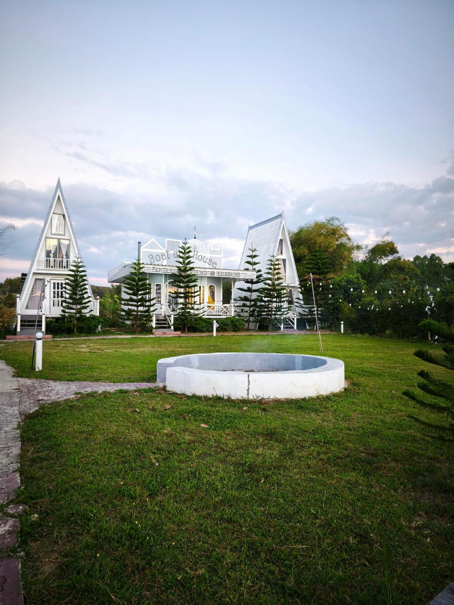 Boat And House Resort Khao Kho Exterior photo